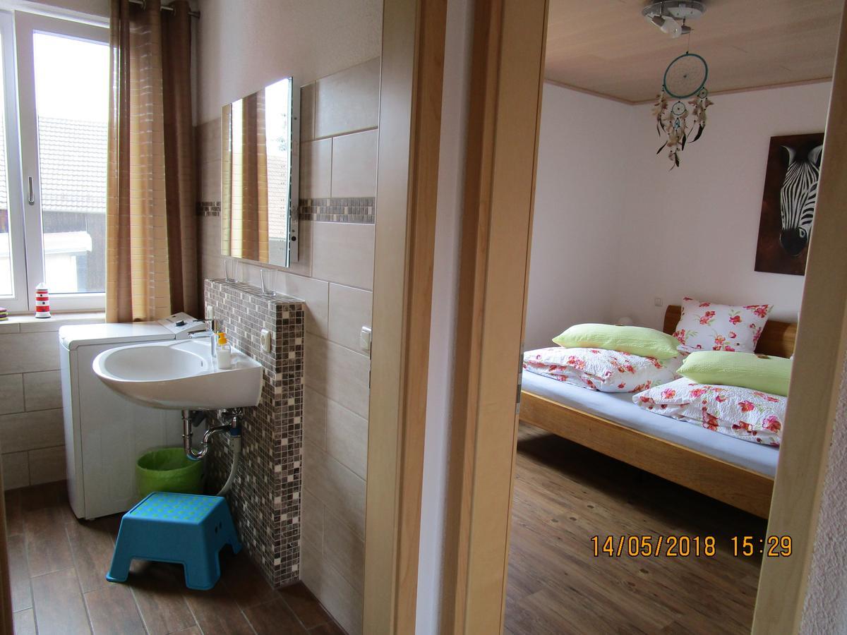 Ferienwohnung Rosa Obergessertshausen エクステリア 写真