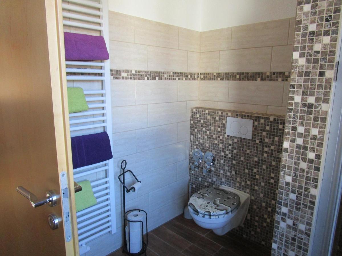 Ferienwohnung Rosa Obergessertshausen エクステリア 写真